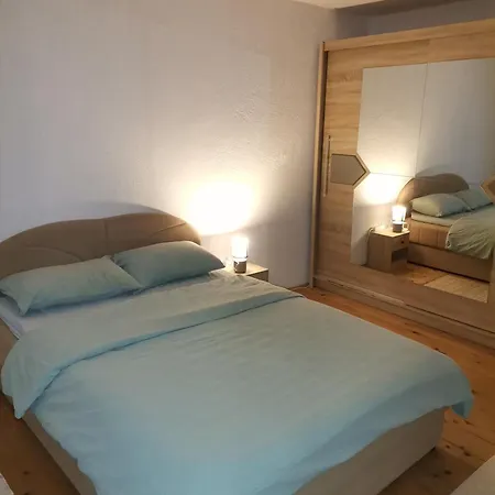 Kuca Na Dan Lägenhet *